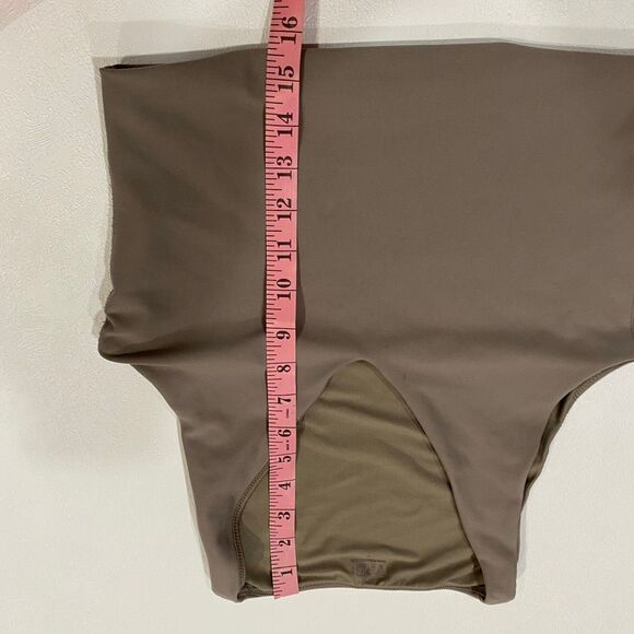 YPB by Express Brown V-Neck Active Tank Top Size M Medium - Picture 5 of 5